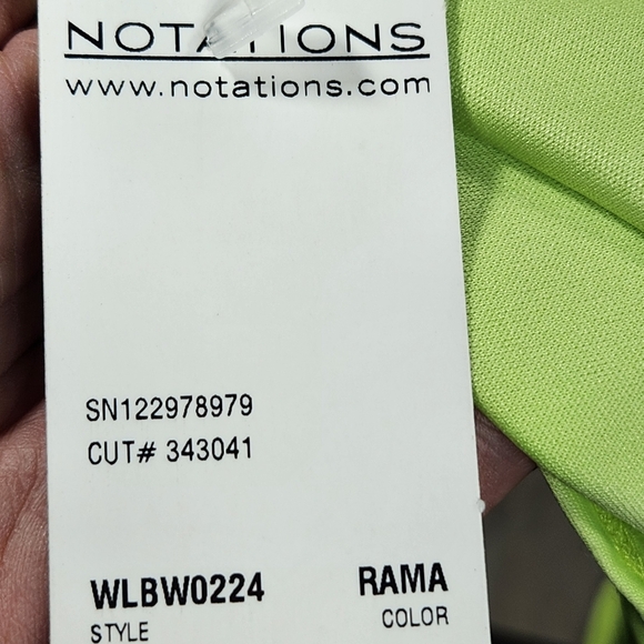 Notations NWT Neon Green Tank Top w/ Side Slits Plus Size 1X - Picture 10 of 10